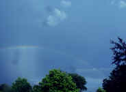 rainbow almost in entirety ending on right cropped.jpg (136683 bytes)